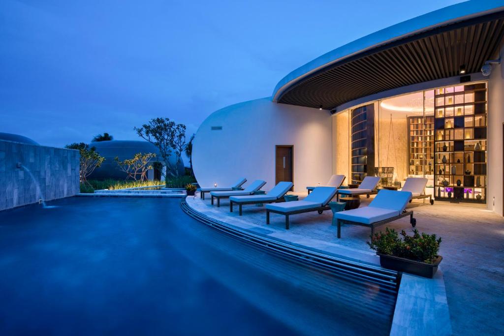 giá phòng biệt thự Oceanfront Nha Trang