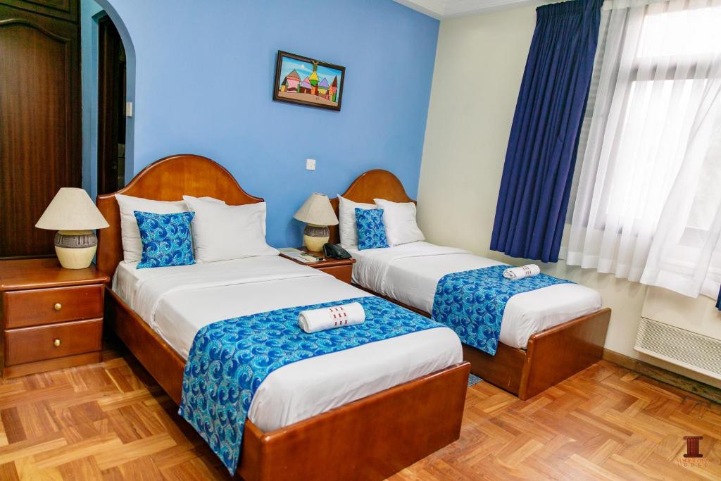 Mahogany Lodge, Cantonments photo