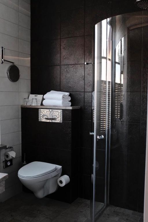 Koupelna v ubytování Kalk Hotel