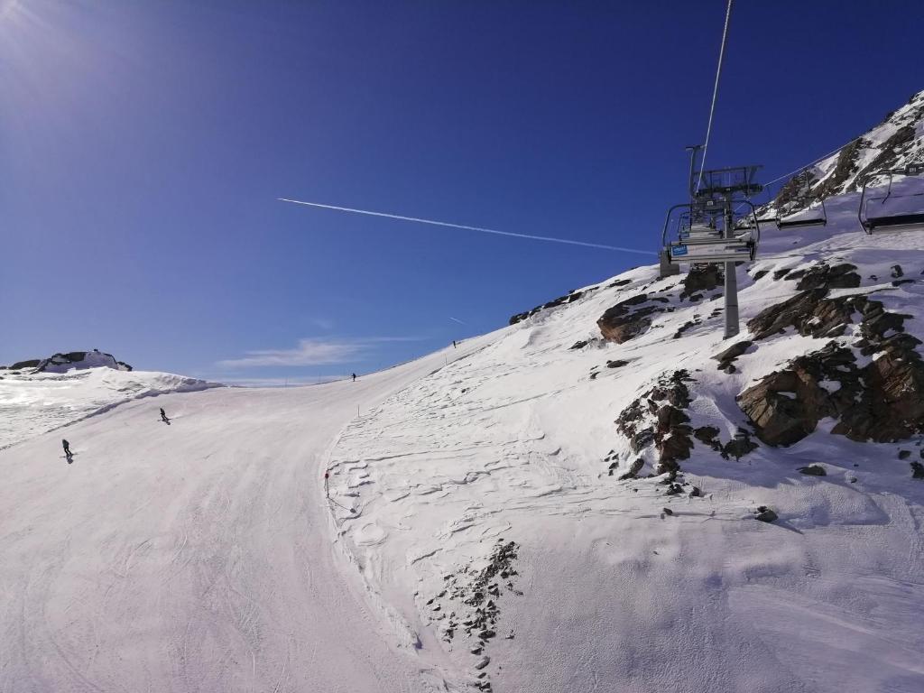 Gästehaus Dullnig during the winter