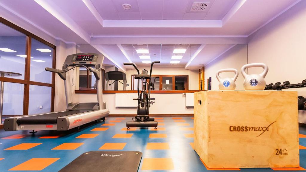 Posilňovňa alebo fitness centrum v ubytovaní Qubus Hotel Głogów