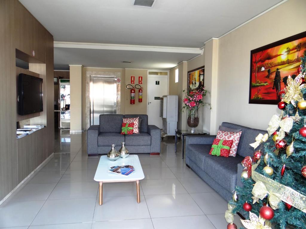  Oasis Hotel