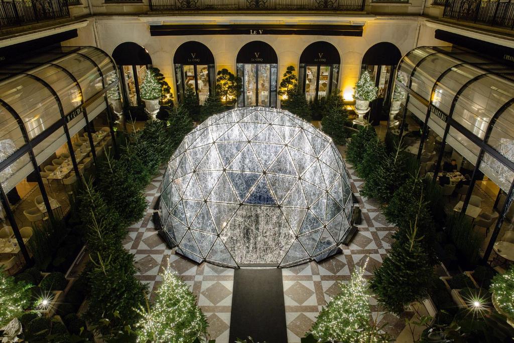 Four Seasons Hotel George V Paris photo