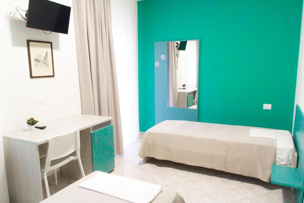 Serena Rooms - Standard King Room