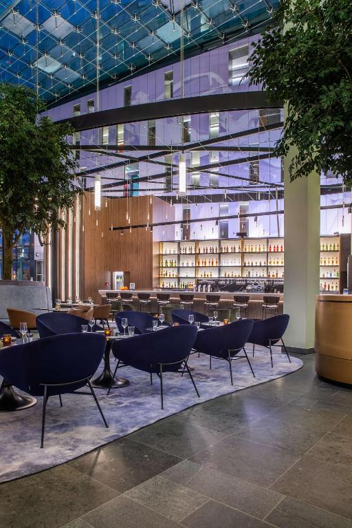 Posezení v ubytování Radisson Blu Hotel Köln