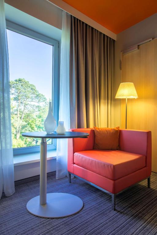 Park Inn by Radisson Frankfurt Airport - Resim 12