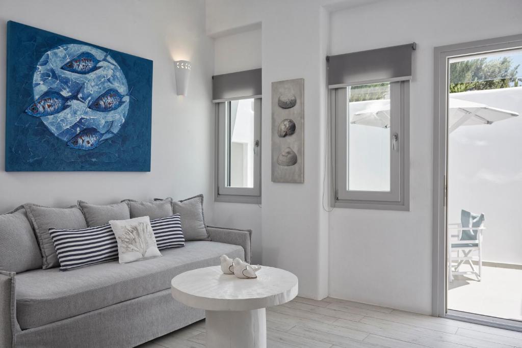 Posezení v ubytování DUNES - Semi Based Apartment with Indoor Garden - Part Of White Dunes Luxury Boutique Hotel