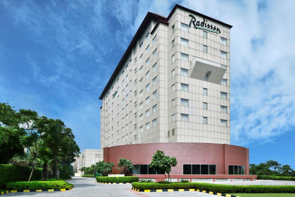 a rendering of a rendering of the radisson hotel at Radisson Gurugram Udyog Vihar in Gurgaon