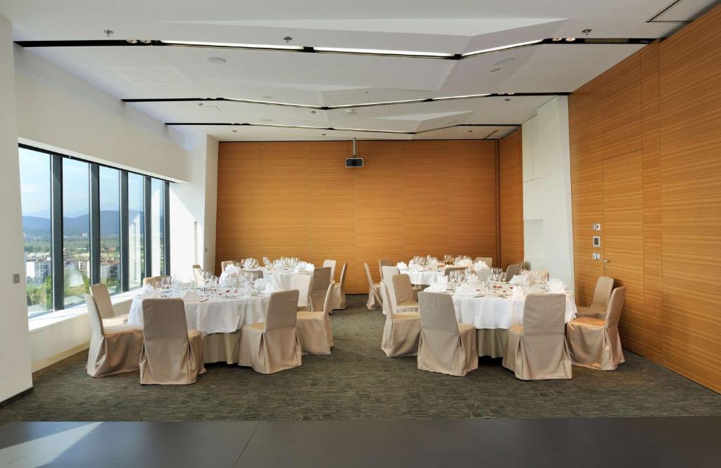 Restaurace v ubytování Radisson Blu Plaza Hotel Ljubljana