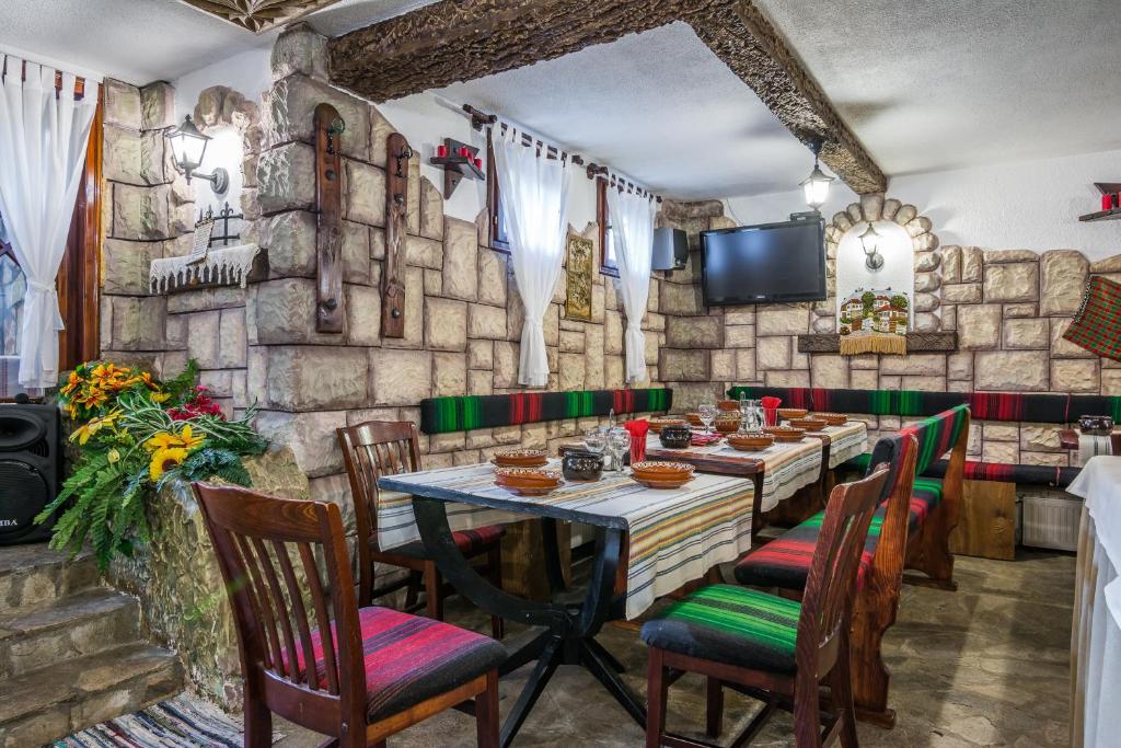 TV a/nebo společenská místnost v ubytování Boutique Guest House IKONOMOV