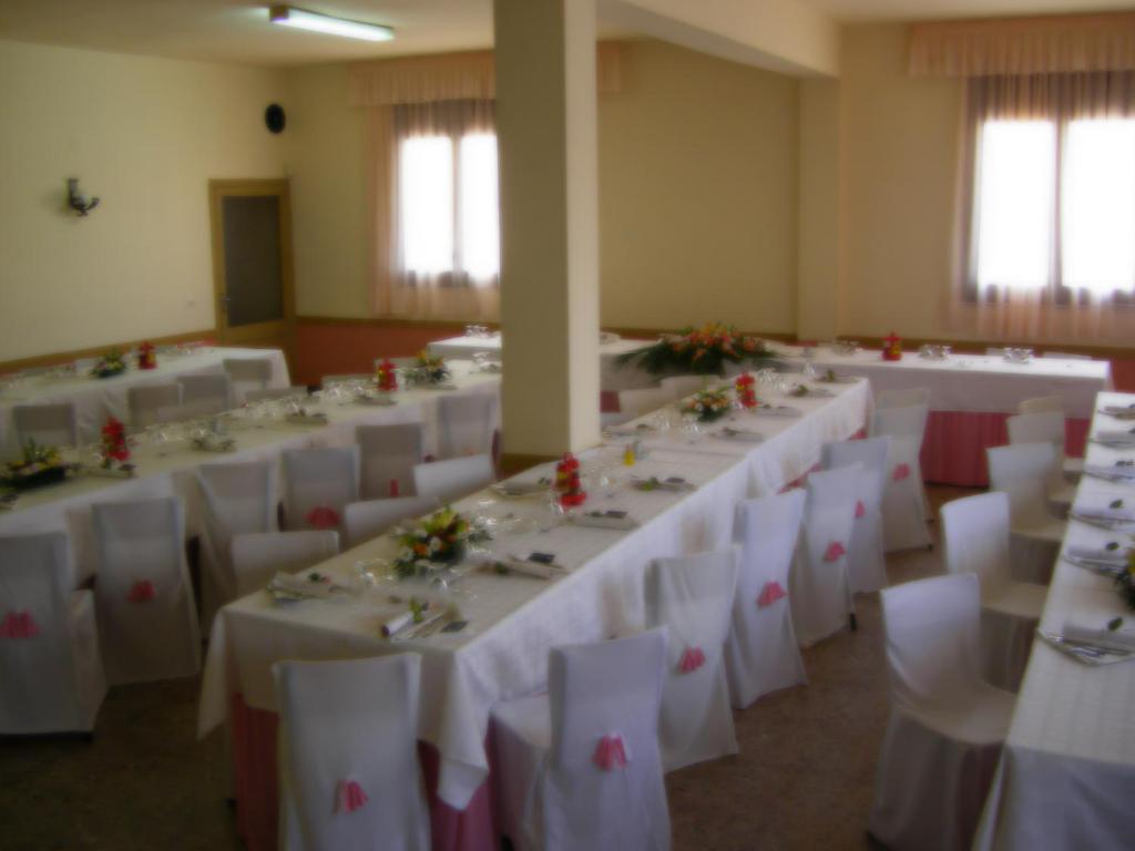 Restaurace v ubytování Hostal Roca