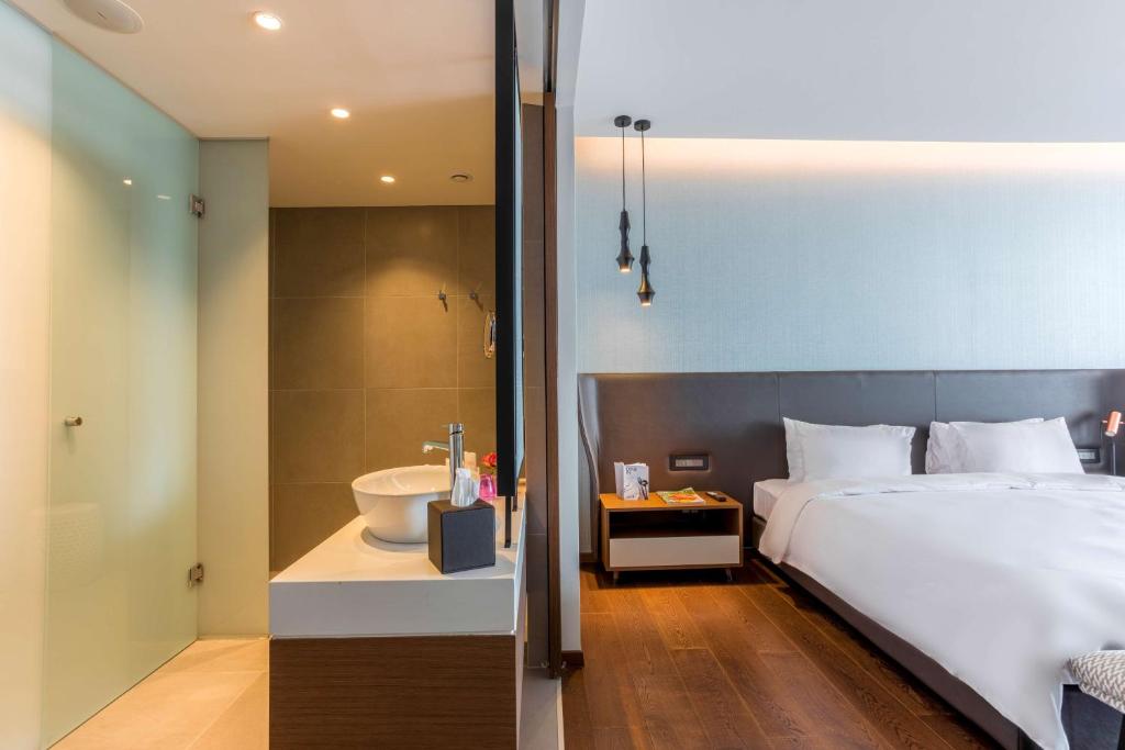 Postel nebo postele na pokoji v ubytování Radisson Blu Hotel, Larnaca