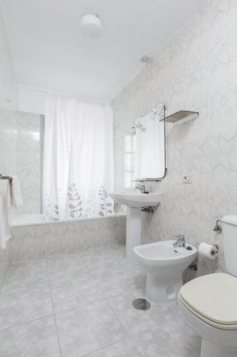 Pensión Dorotea, Lavacolla – Updated 2022 Prices