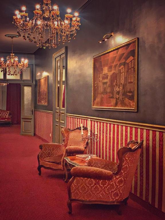 NF Palace Old City Bucharest - Resim 15