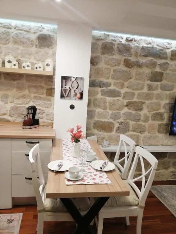 Zdjęcie z galerii obiektu V&M Luxury Studio w mieście Pag