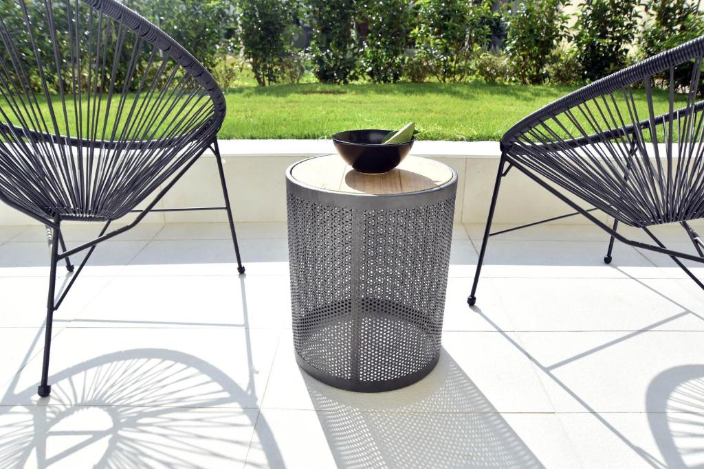 Glyfada South42 - Suite With Private Garden