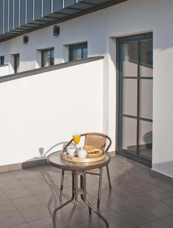 ApartHOTEL Gostyń - Chambre Simple De Luxe Avec Balcon