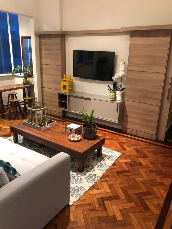  Copacabana Ocean View in a Beautiful Apartment