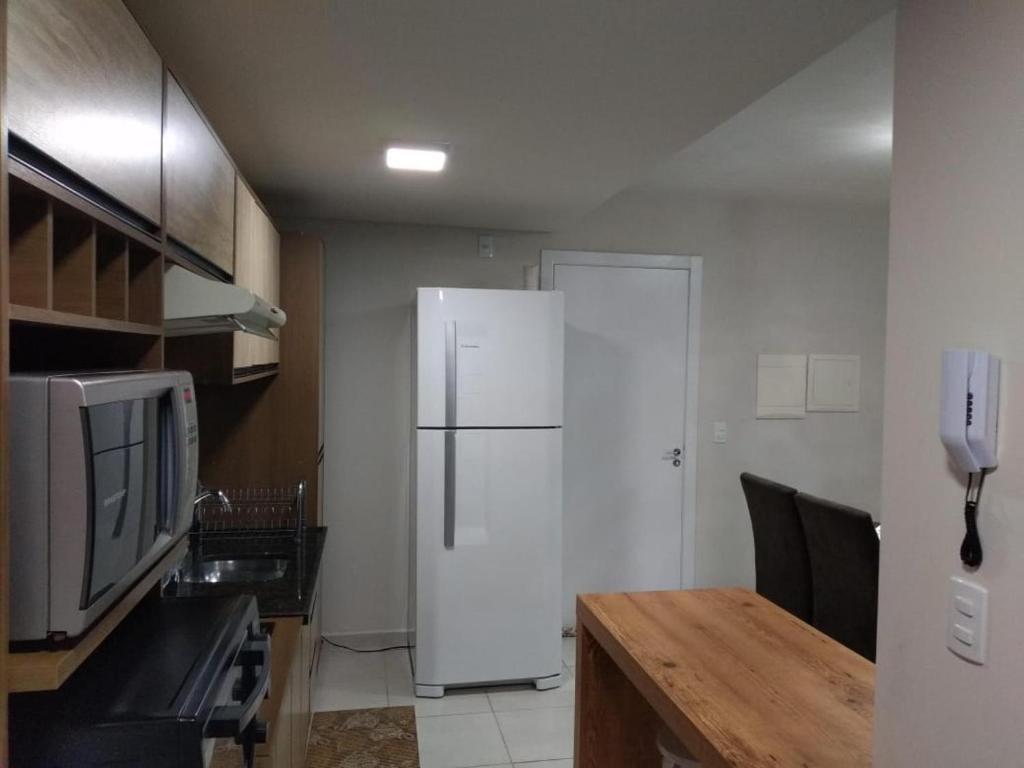  Apto Vista Atlântico com 2 quartos com Ar Cond Wi-Fi TV SMART e Área de lazer