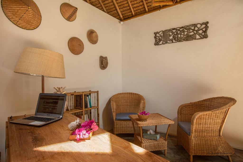 Sea Breeze Villas - Gili Air, Lombok - 11