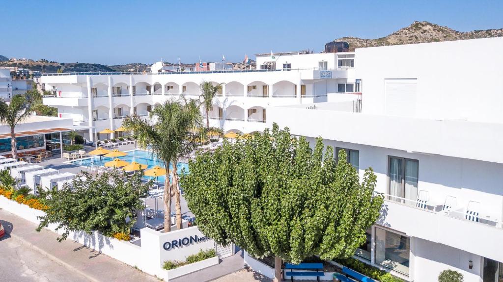 Bazén v ubytování Orion Hotel nebo v jeho okolí