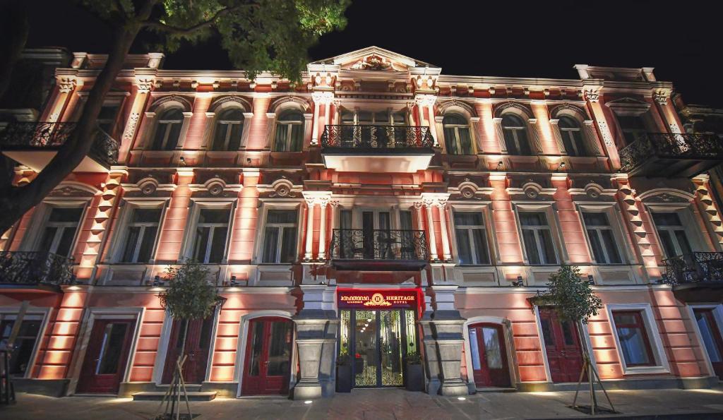 Zdjęcie z galerii obiektu Heritage Hotel and Suites w mieście Tbilisi City