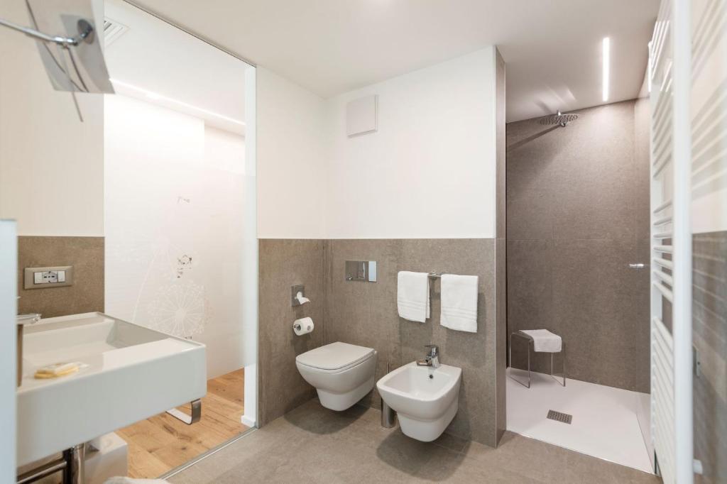 Koupelna v ubytování ALEA - Garda Lake Suite