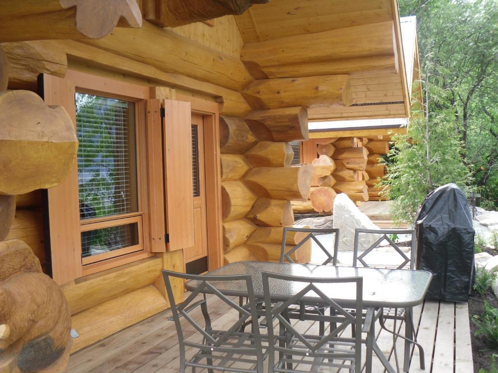 Fotografie z fotogalerie ubytování Porteau Cove Olympic Legacy Cabins v destinaci Furry Creek