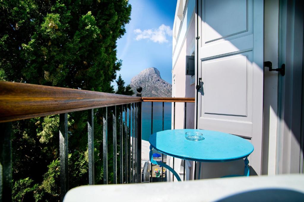 Balkón nebo terasa v ubytování MasouriBlu Boutique Hotel