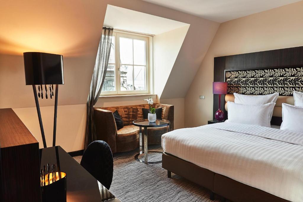 
Grand Deluxe Double Room
