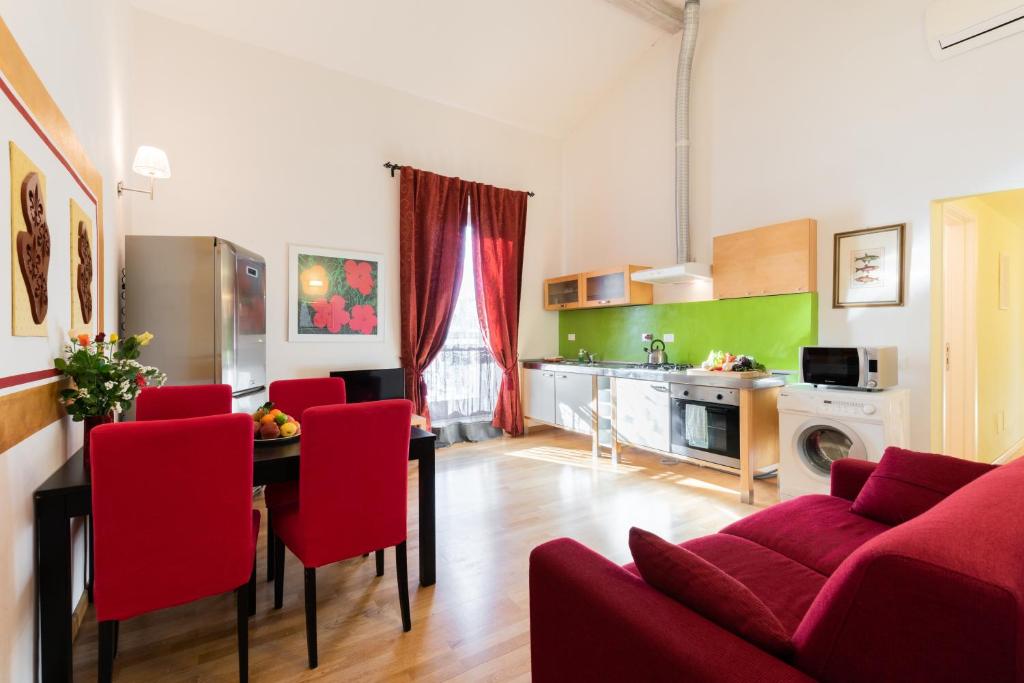 Roommo Ghiberti - One-Bedroom Apartment With Sofa Bed