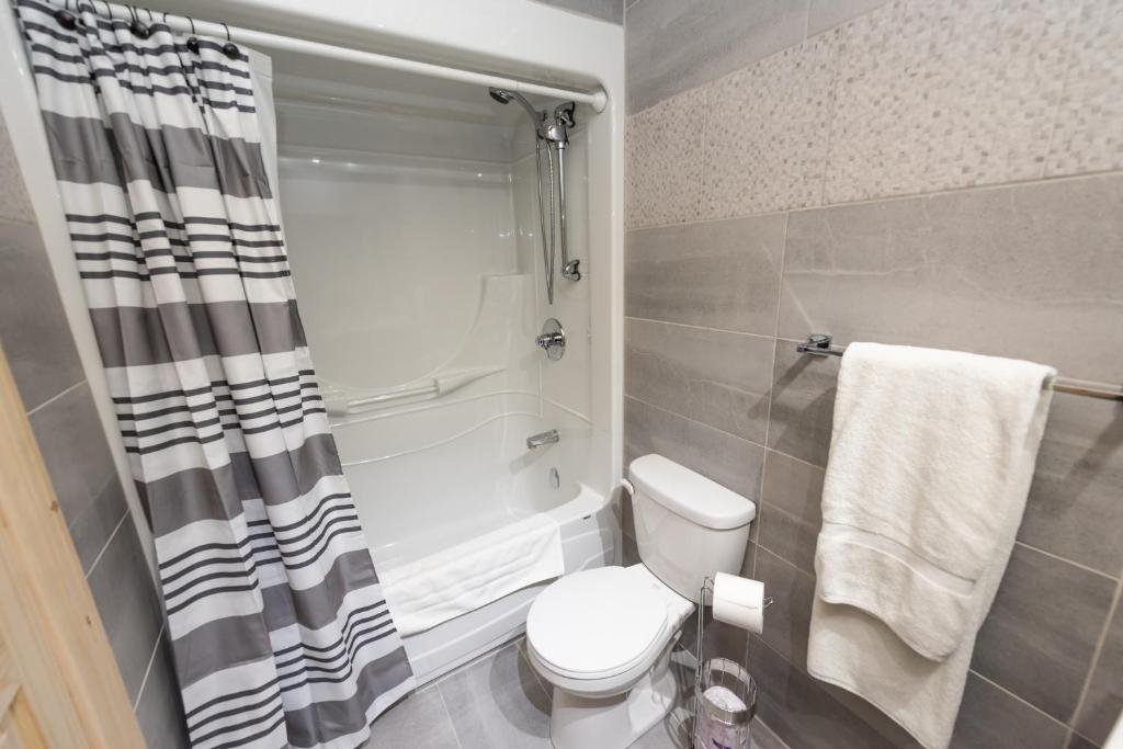 Un baño de Auberge Le Four à Pain