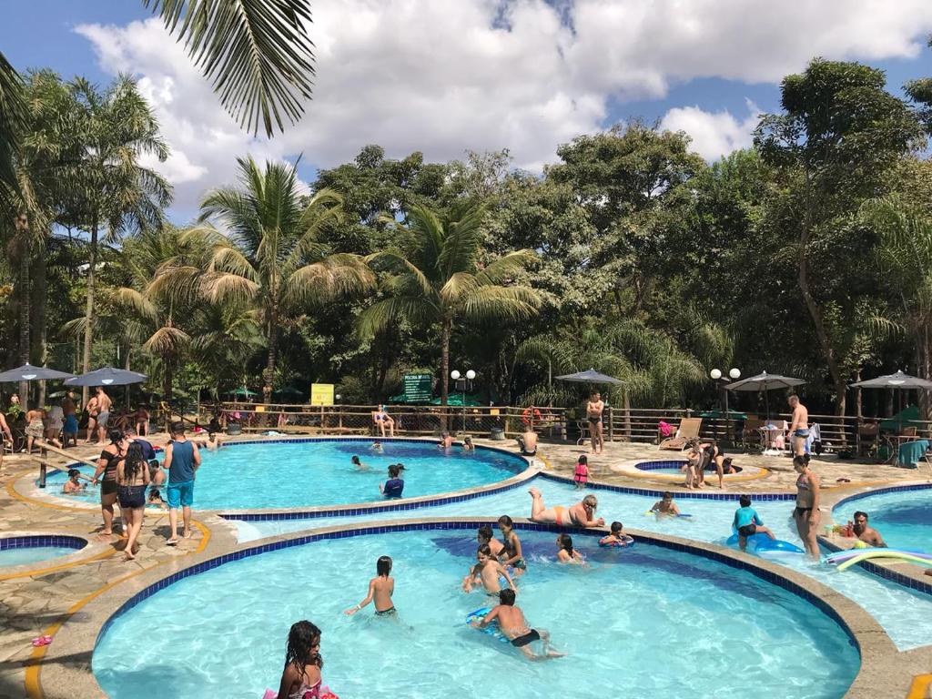  Thermas Paradise Cobertura 2 suítes e churrasqueira