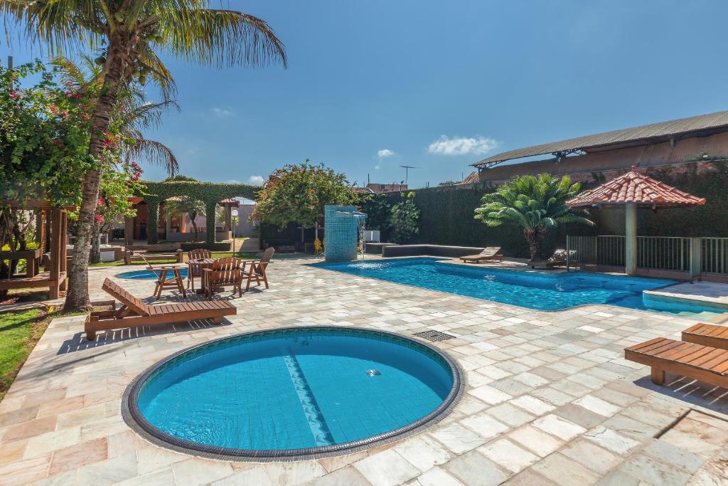 Bazén v ubytování Hotel GAPH Maringa - Economico Mini Resort nebo v jeho okolí