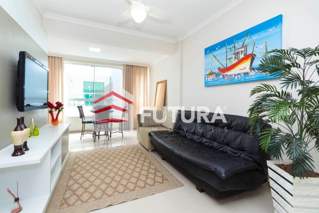  LA018E - Apartamento na Praia