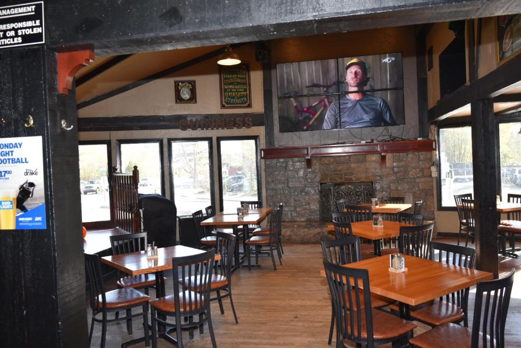 Restoran või mõni muu söögikoht majutusasutuses The Drake Inn