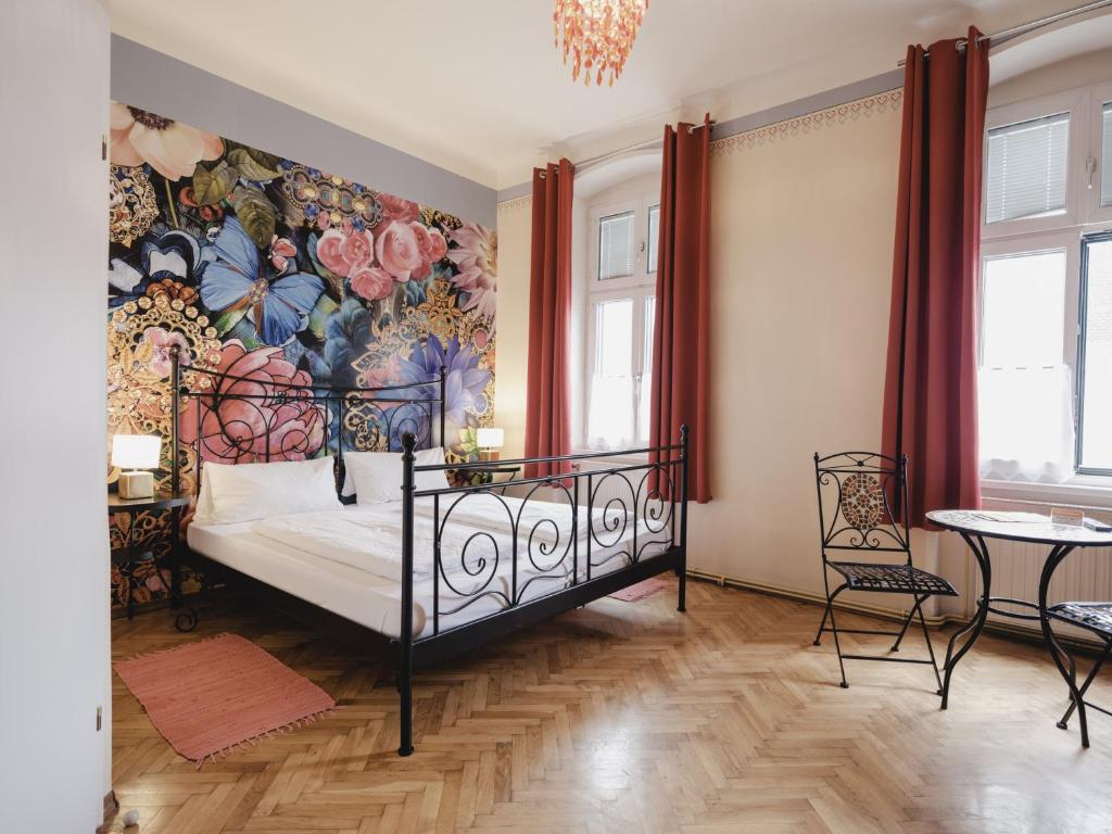 Postel nebo postele na pokoji v ubytování Frühstückshaus Wunderland