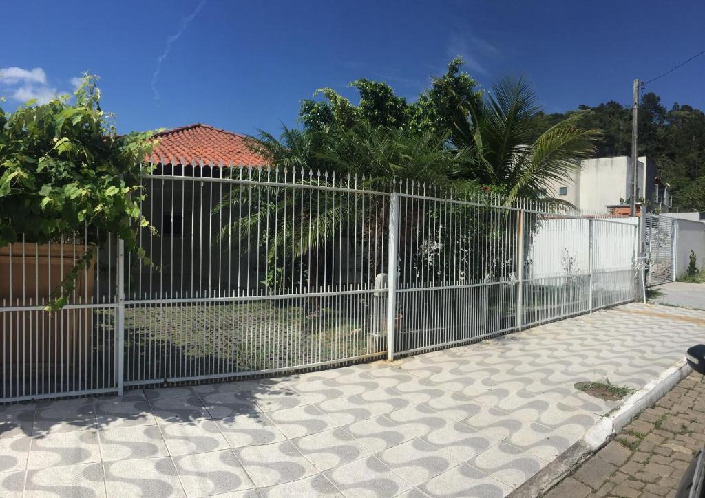  CASA C/ PISCINA INTERPRAIAS BALNEÁRIO CAMBORIU