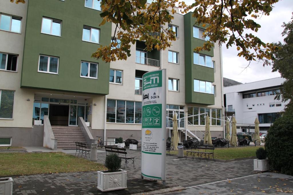 Budova, kde se hotel nachází