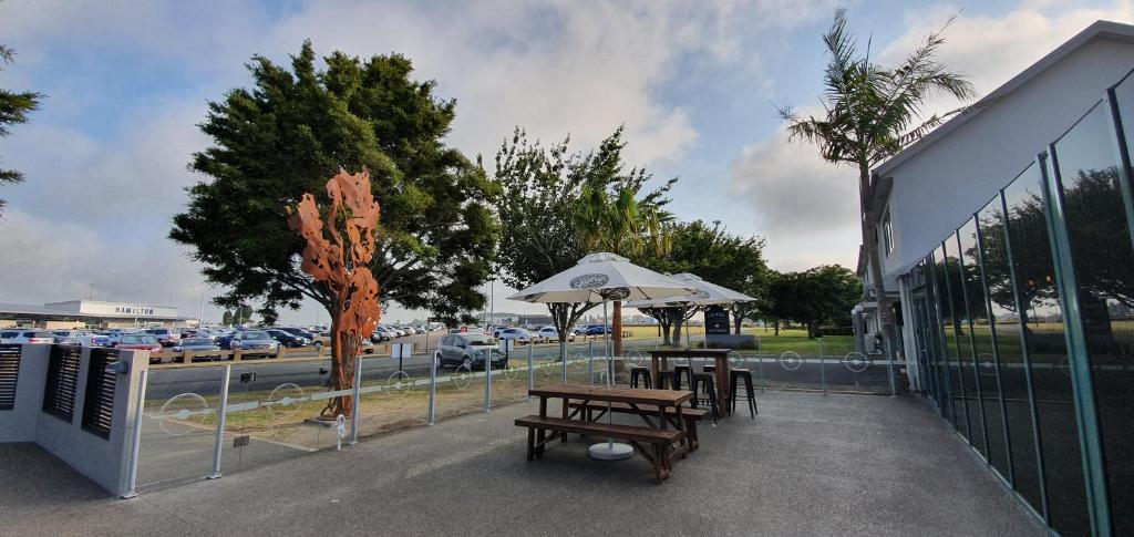 JetPark Hamilton Airport New Zealand - Resim 7