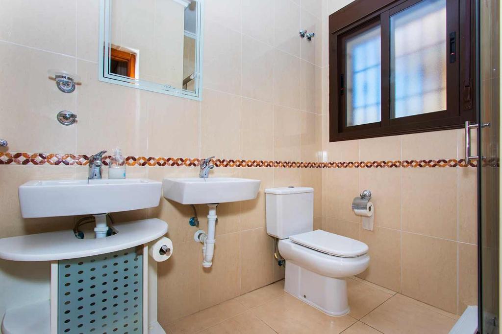 Koupelna v ubytování CH Villa Isla Espalmador Ciudad Quesada