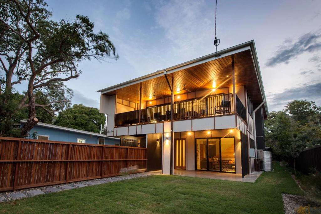 Holiday homes & houses for rent in North Stradbroke Island