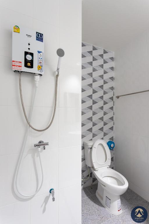 Koupelna v ubytování Thepchamrat Boutique Hotel