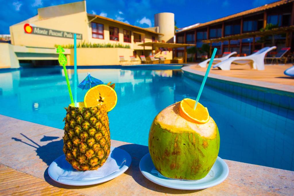 Bazén v ubytování Monte Pascoal Praia Hotel nebo v jeho okolí