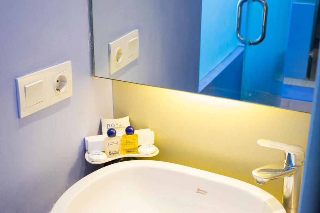 Koupelna v ubytování Royal City Hotel Jakarta