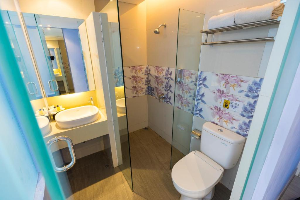 Koupelna v ubytování Royal City Hotel Jakarta
