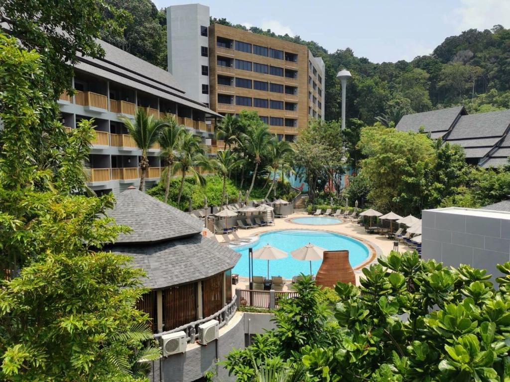 Бассейн в Holiday Inn Resort Krabi Ao Nang Beach by IHG или поблизости