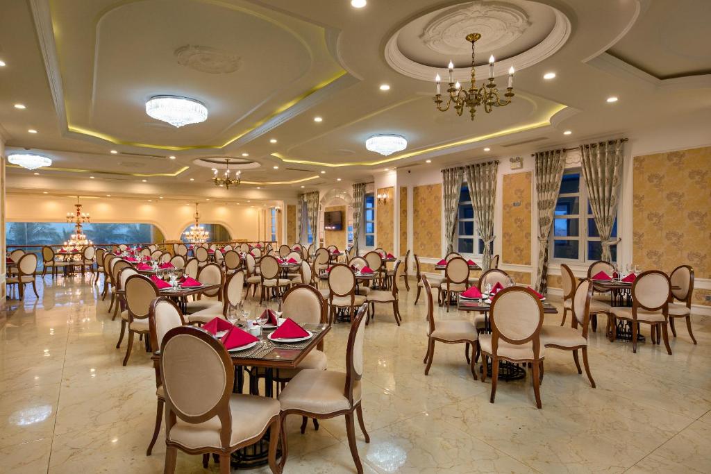 Restaurace v ubytování Eden Ocean View Hotel Da Nang