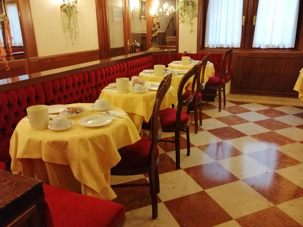 Restaurace v ubytování Hotel Falier