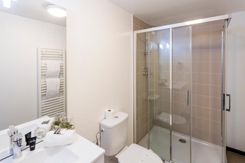 Koupelna v ubytování Nemea Appart Hotel Elypseo Strasbourg Port
